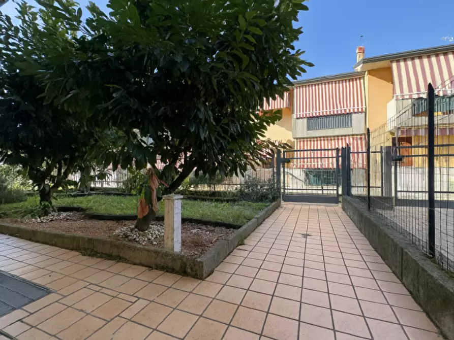 Immagine 14 di Appartamento in vendita  in VIA VERONELLA a Veronella