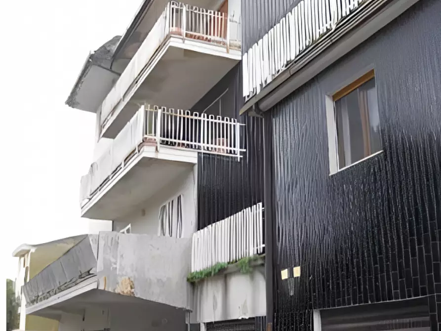 Immagine 3 di Appartamento in vendita  in via G. Amendola, 23 a Castrolibero