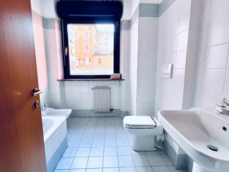 Immagine 3 di Ufficio in affitto  in Via cardinale Cristoforo Madruzzo a Trento