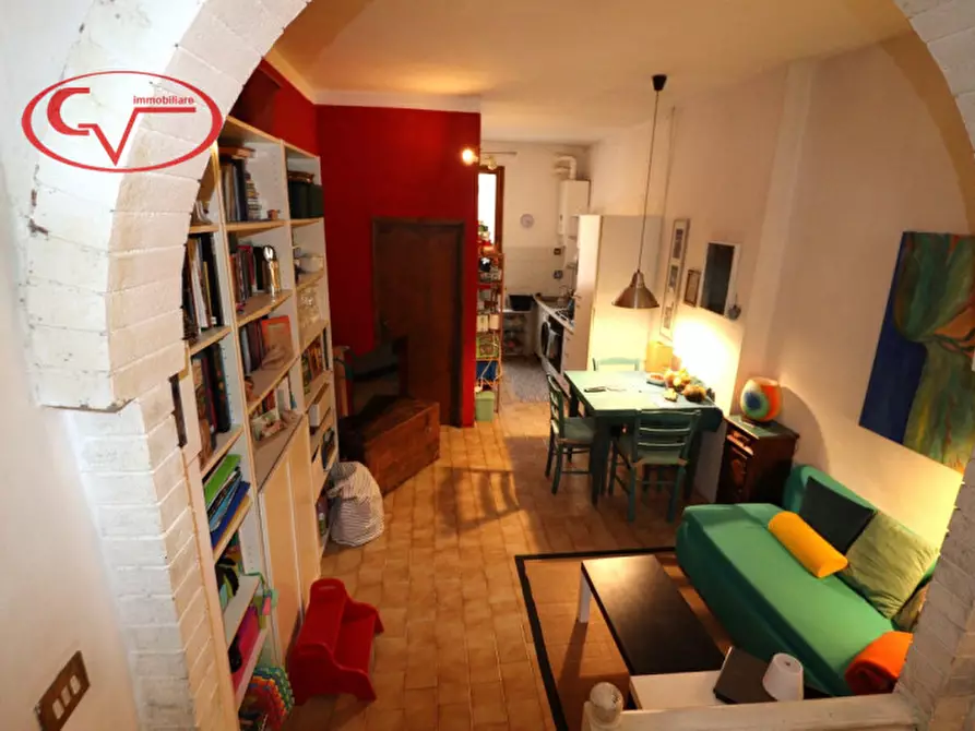 Immagine 1 di Appartamento in vendita  in via isidoro del lungo a Montevarchi