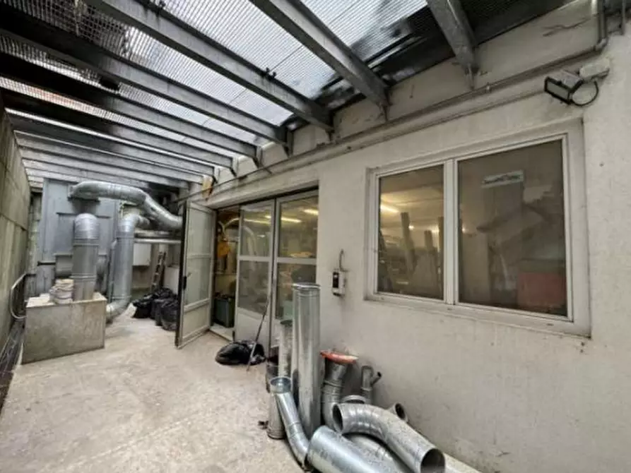 Immagine 4 di Laboratorio in vendita  in Via Pian da Lago, 37 a Cortina D'ampezzo