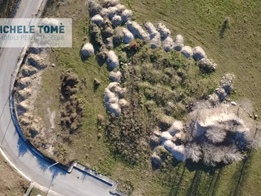 Immagine 2 di Terreno in vendita  in località bran a Caprino Veronese