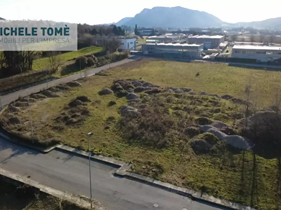 Immagine 2 di Terreno in vendita  in località bran a Caprino Veronese