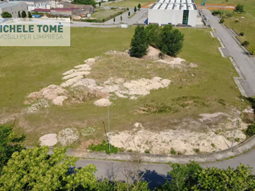 Immagine 4 di Terreno in vendita  in località bran a Caprino Veronese