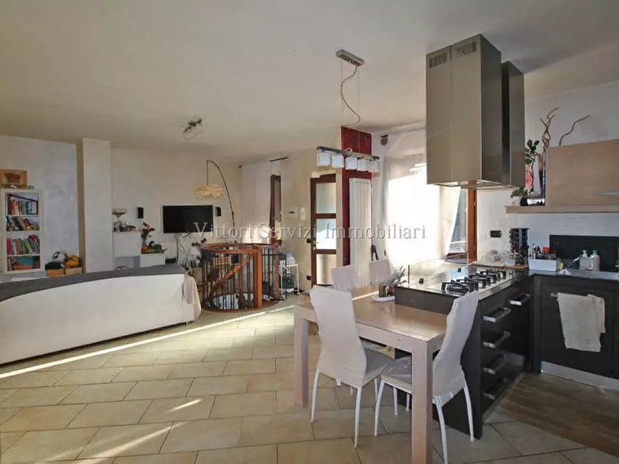 Immagine 6 di Appartamento in vendita  in via di Lucignano a Foiano Della Chiana