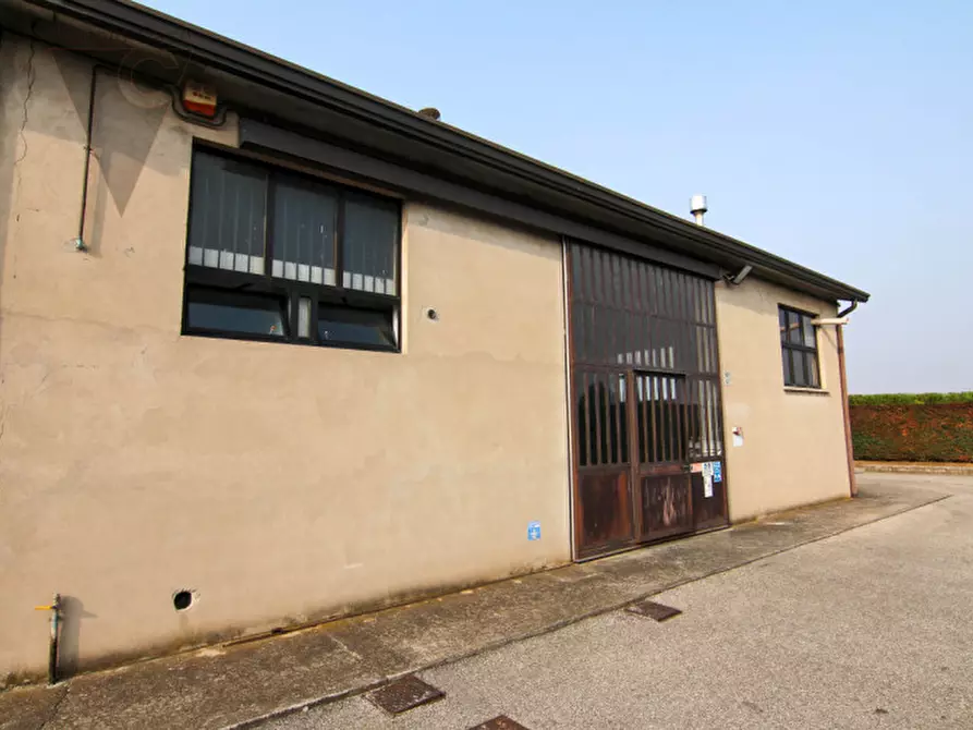 Immagine 1 di Magazzino in affitto  in Via San Rocco a Piove Di Sacco