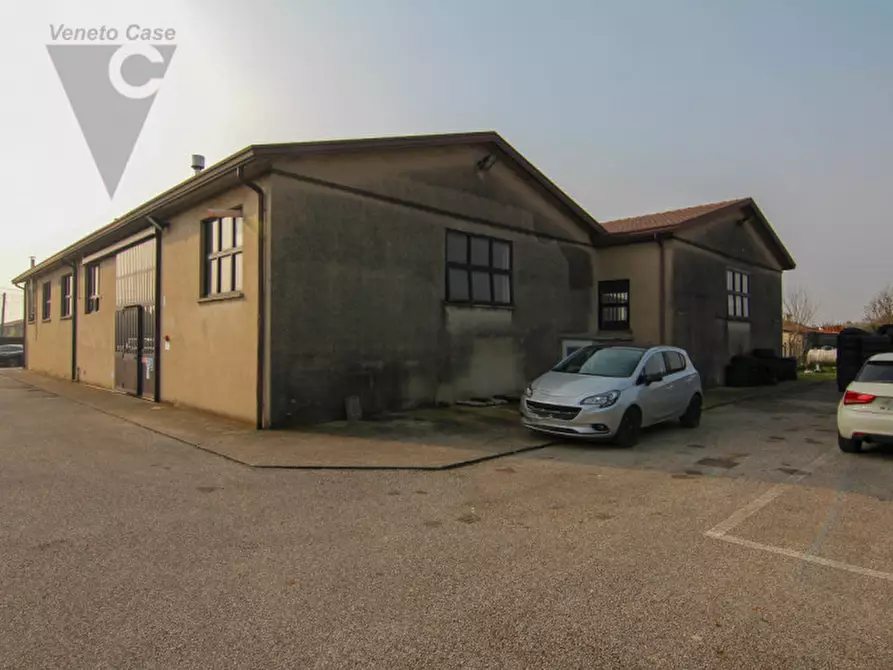 Immagine 4 di Magazzino in affitto  in Via San Rocco a Piove Di Sacco