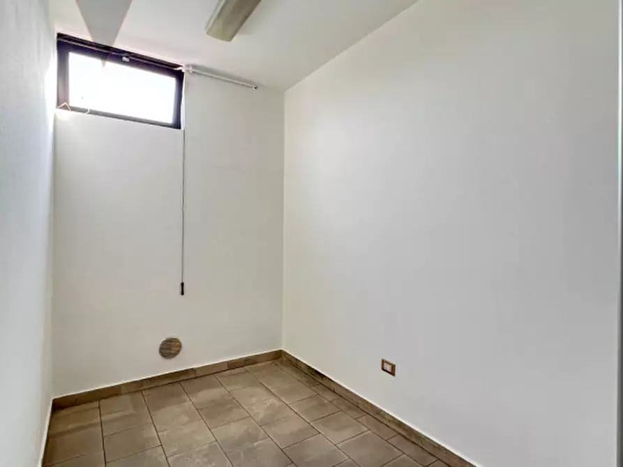 Immagine 11 di Magazzino in affitto  in Via San Rocco a Piove Di Sacco