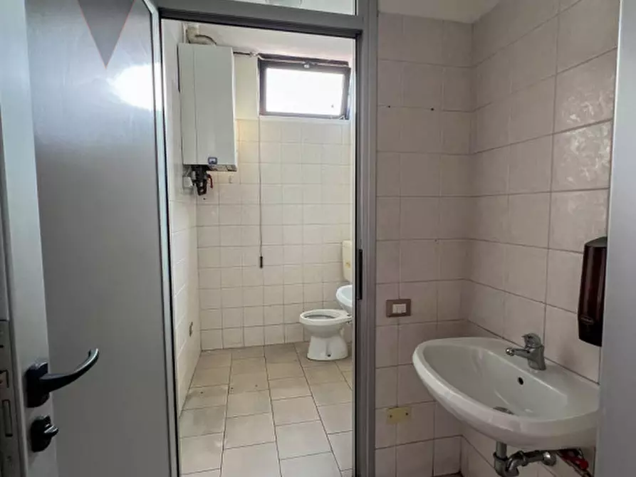 Immagine 12 di Magazzino in affitto  in Via San Rocco a Piove Di Sacco