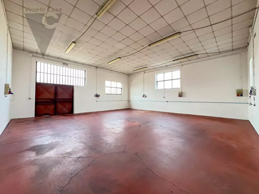 Immagine 17 di Magazzino in affitto  in Via San Rocco a Piove Di Sacco