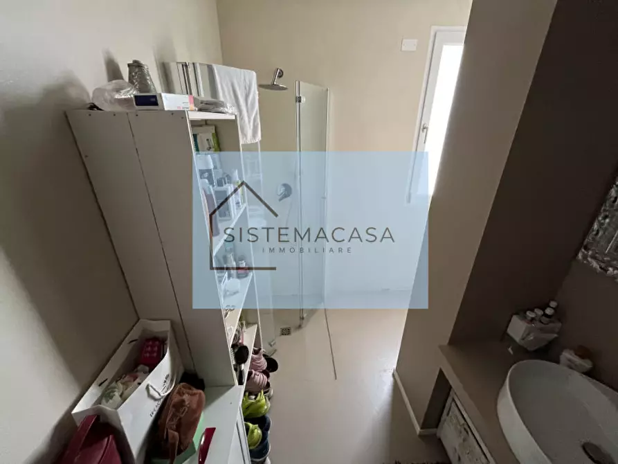 Immagine 10 di Appartamento in vendita  in Viale Italia a Cervia