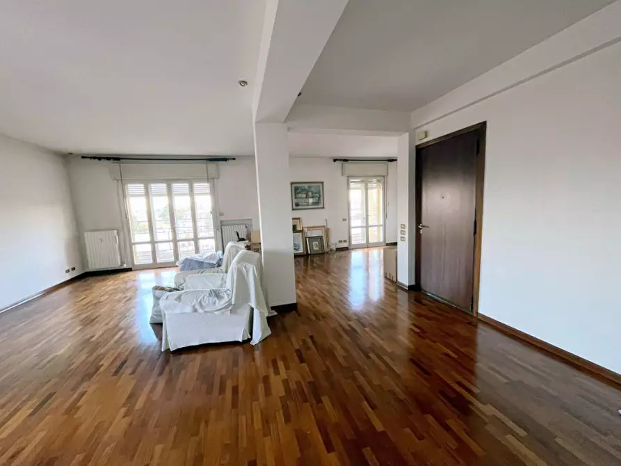 Immagine 1 di Appartamento in vendita  in Via Michelangelo Buonarroti a Padova