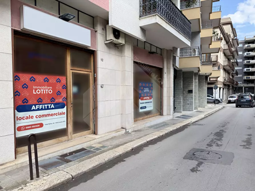 Immagine 2 di Attività commerciale in affitto  a Andria