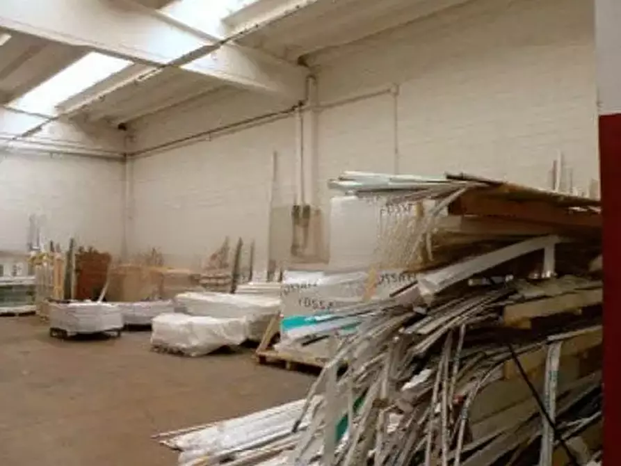 Immagine 5 di Capannone industriale in vendita  in Viale Lino Zanussi, 6 a Pordenone