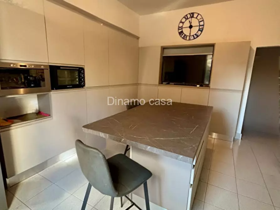 Immagine 4 di Appartamento in vendita  in via Dora Baltea a Prato