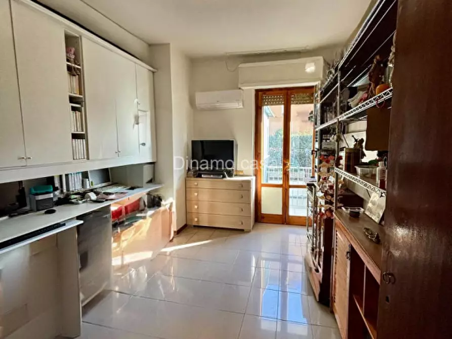 Immagine 7 di Appartamento in vendita  in via Dora Baltea a Prato