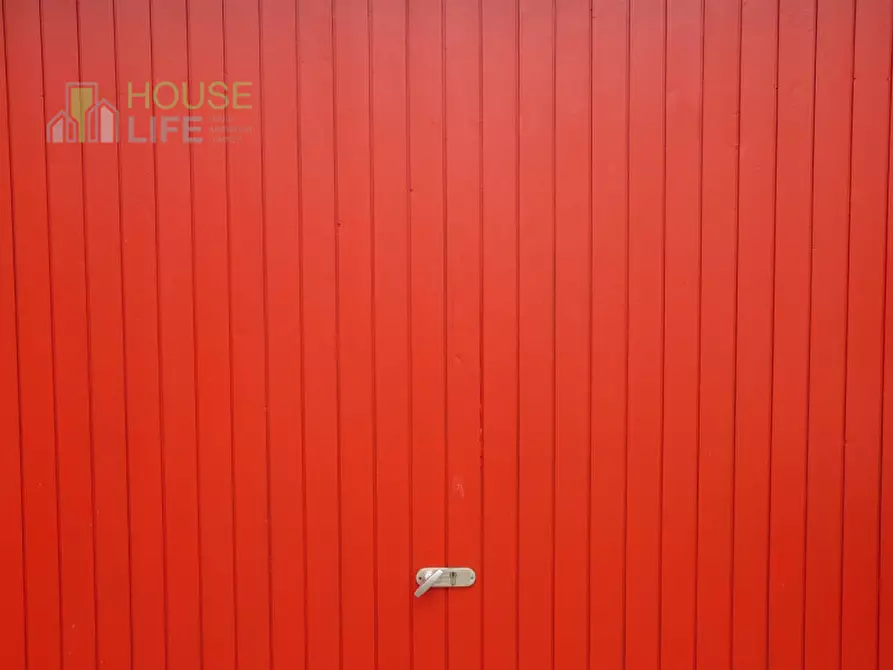 Immagine 8 di Garage in vendita  in Via Pasubio a Schio