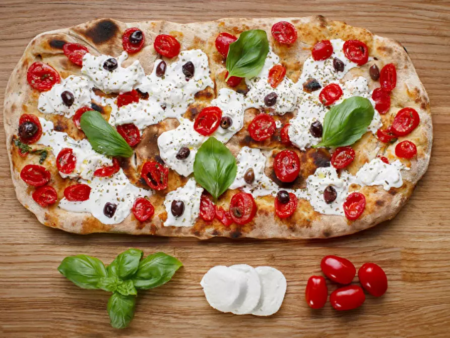 Immagine 1 di Attività commerciale in vendita  in Piazza Trento a Este