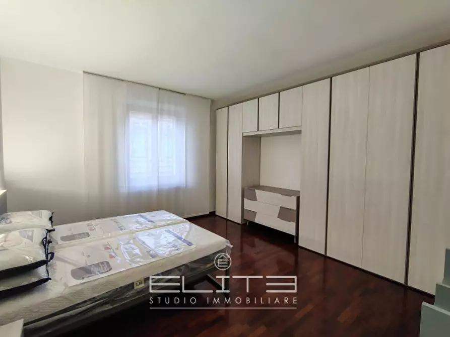 Immagine 10 di Appartamento in affitto  in PIAZZA MAZZINI a Falconara Marittima