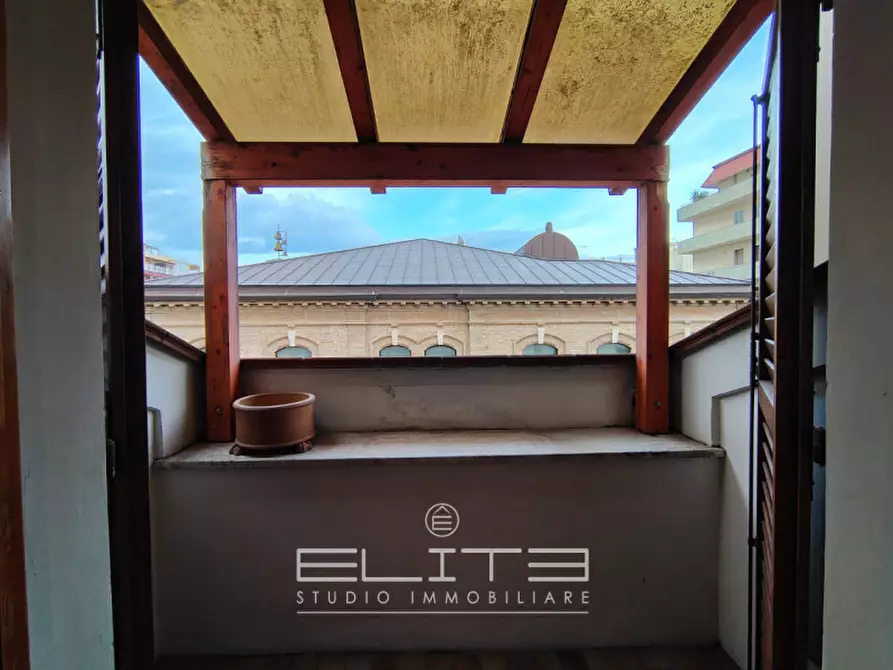 Immagine 18 di Appartamento in affitto  in PIAZZA MAZZINI a Falconara Marittima