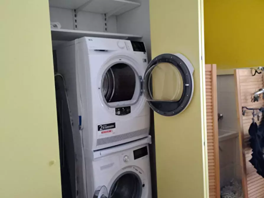 Immagine 15 di Appartamento in affitto  in PIAZZA MAZZINI a Falconara Marittima