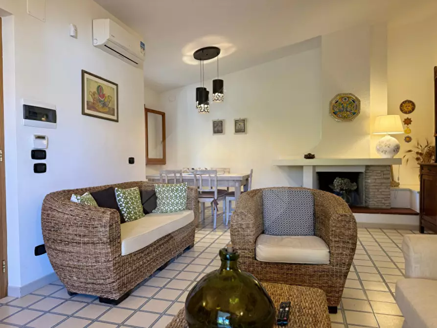 Immagine 11 di Villa in vendita  a Bisceglie