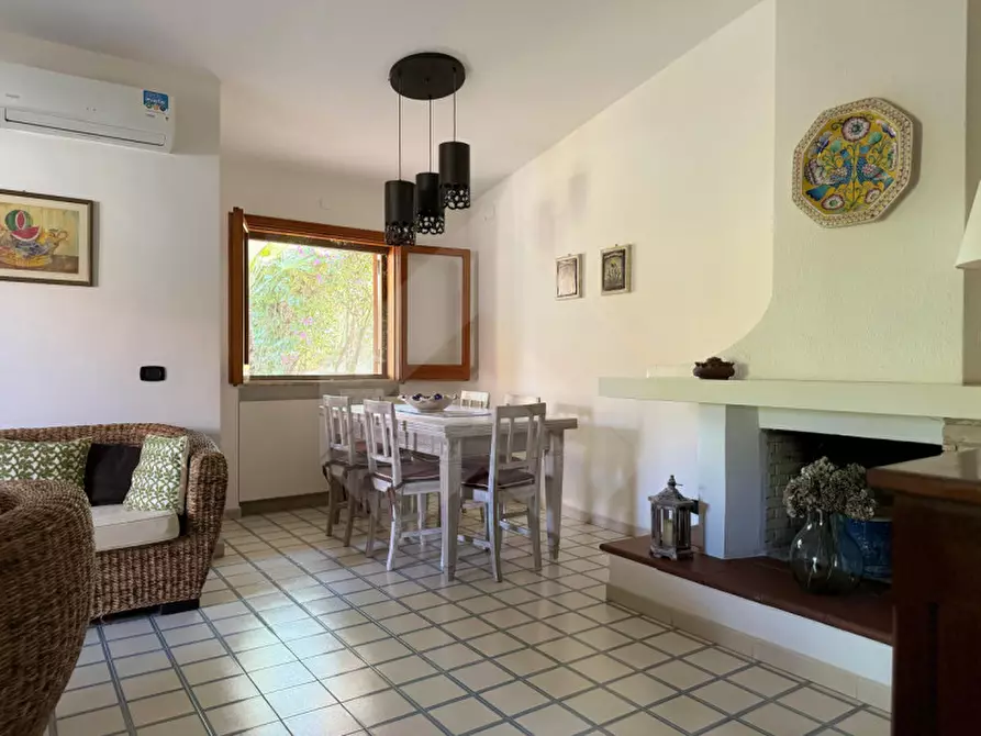 Immagine 14 di Villa in vendita  a Bisceglie