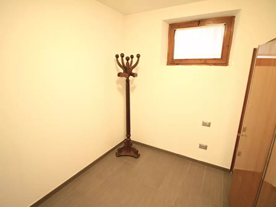 Immagine 8 di Appartamento in vendita  in Via Roma, 48 a Sella Giudicarie