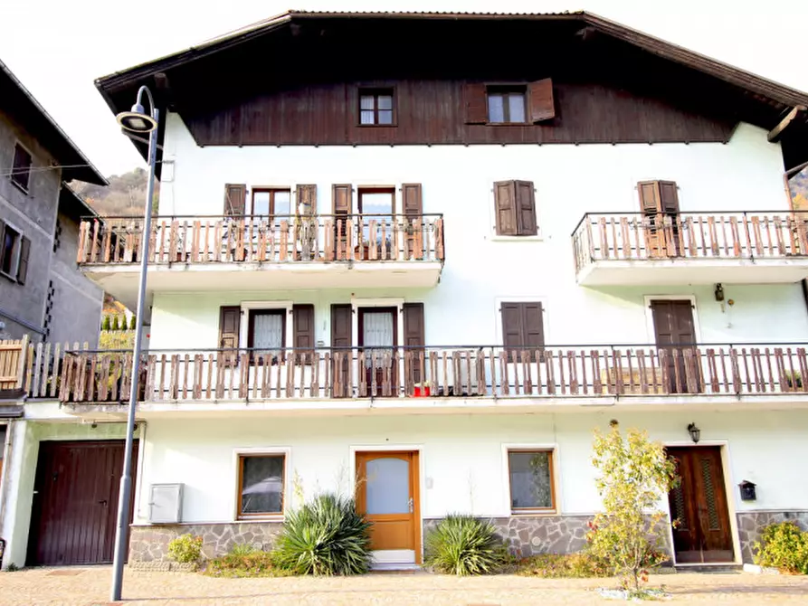 Immagine 10 di Appartamento in vendita  in Via Roma, 48 a Sella Giudicarie