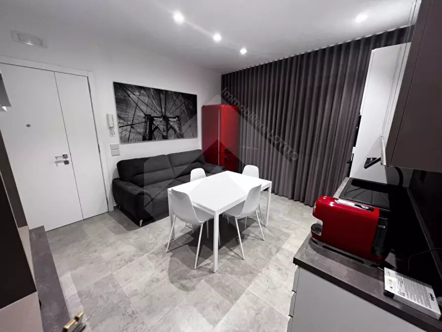 Immagine 2 di Appartamento in affitto  a Andria