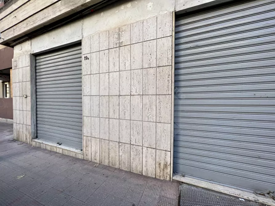 Immagine 2 di Negozio in affitto  a Andria