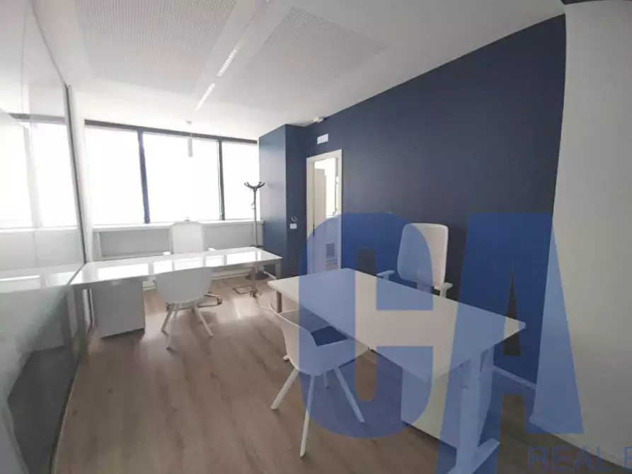 Immagine 12 di Ufficio in affitto  in VIA GIOIA MELCHIORRE a Milano