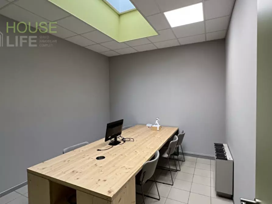 Immagine 6 di Ufficio in vendita  a Thiene