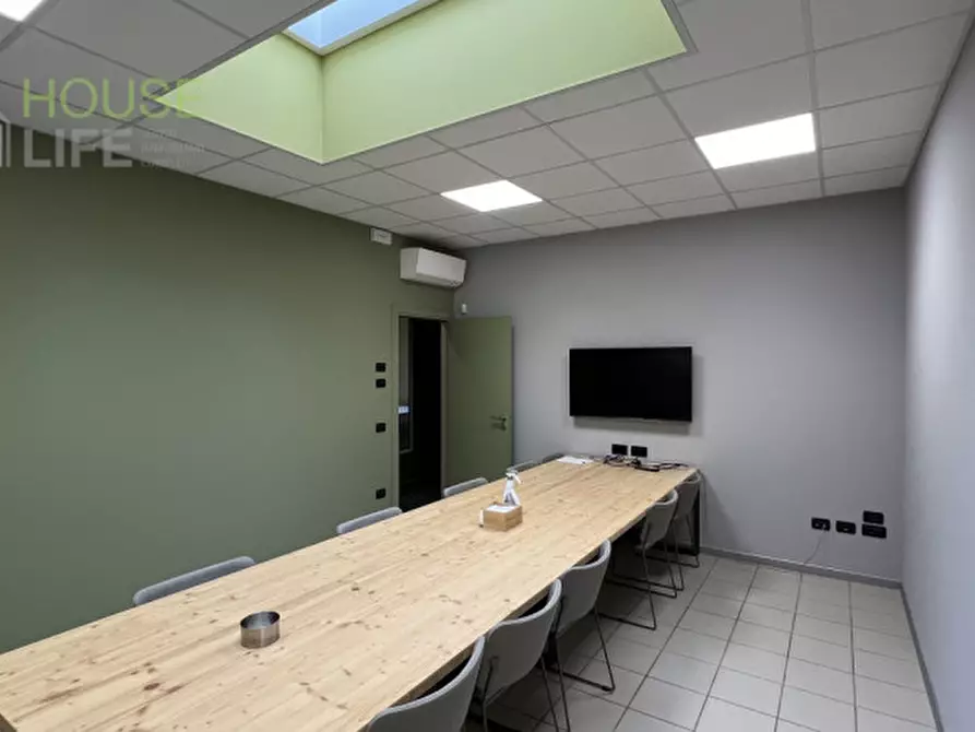 Immagine 7 di Ufficio in vendita  a Thiene