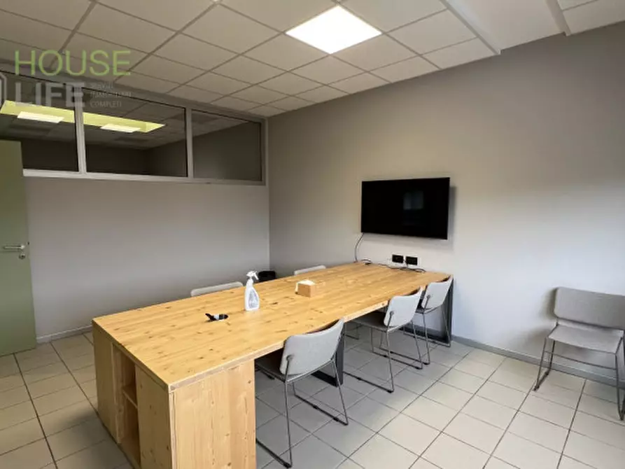 Immagine 9 di Ufficio in vendita  a Thiene