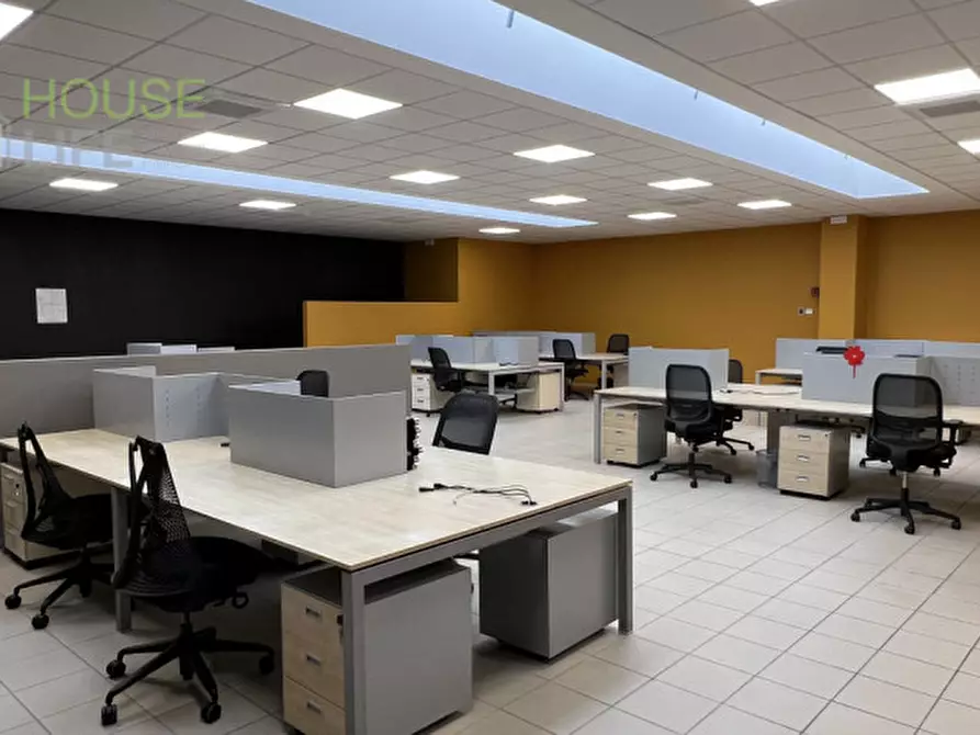 Immagine 18 di Ufficio in vendita  a Thiene