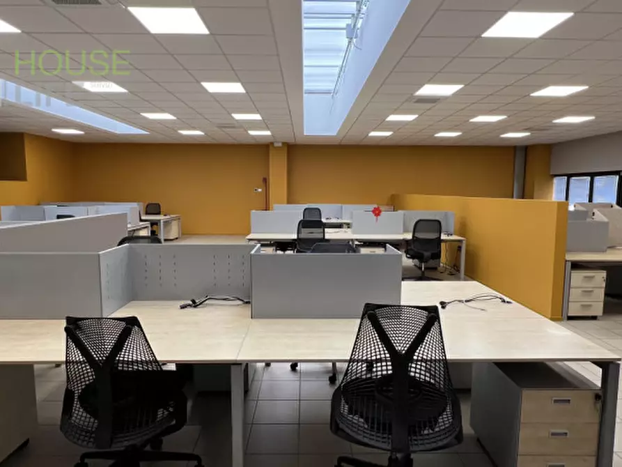 Immagine 19 di Ufficio in vendita  a Thiene