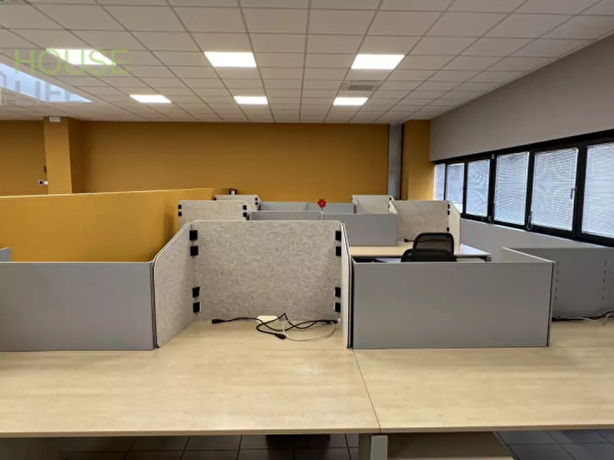 Immagine 21 di Ufficio in vendita  a Thiene