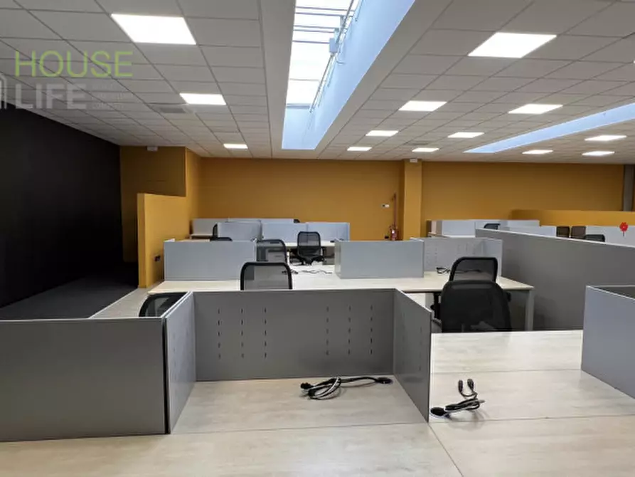 Immagine 22 di Ufficio in vendita  a Thiene