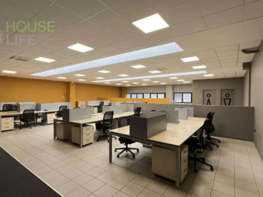 Immagine 23 di Ufficio in vendita  a Thiene