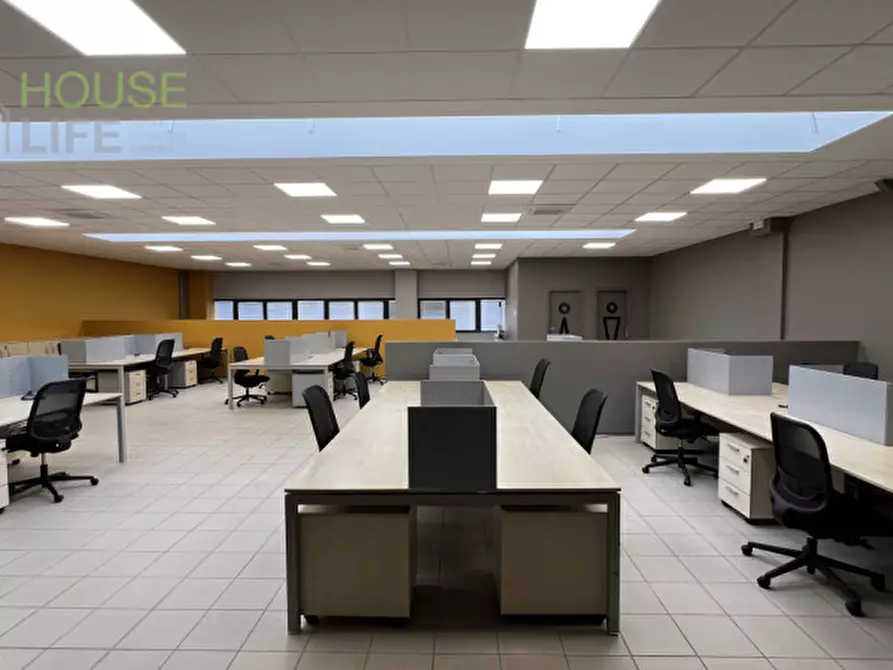 Immagine 25 di Ufficio in vendita  a Thiene