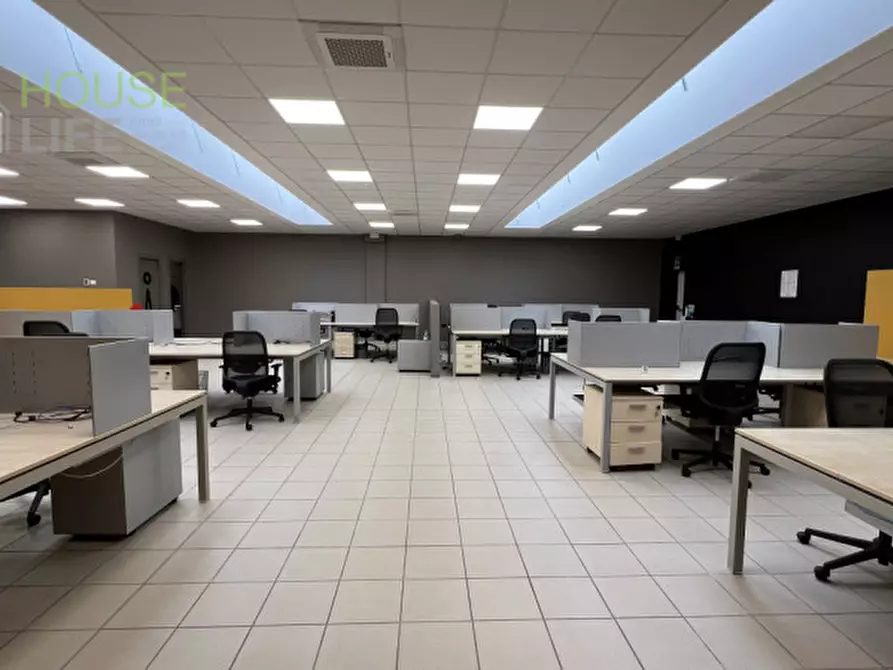 Immagine 27 di Ufficio in vendita  a Thiene