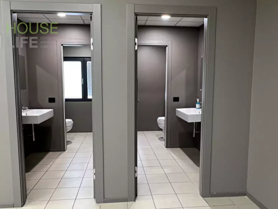 Immagine 32 di Ufficio in vendita  a Thiene