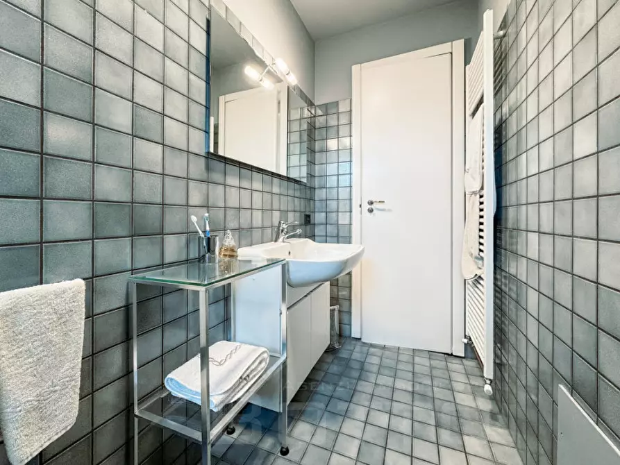 Immagine 11 di Appartamento in vendita  in via castelconturbia  10 a Agrate Conturbia