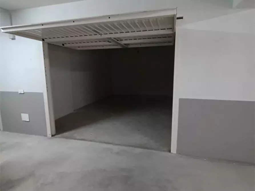 Immagine 38 di Appartamento in vendita  in Via Enrico Alliata a Casteldaccia