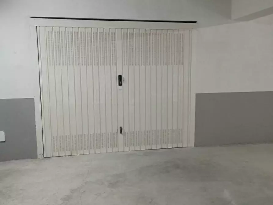 Immagine 41 di Appartamento in vendita  in Via Enrico Alliata a Casteldaccia