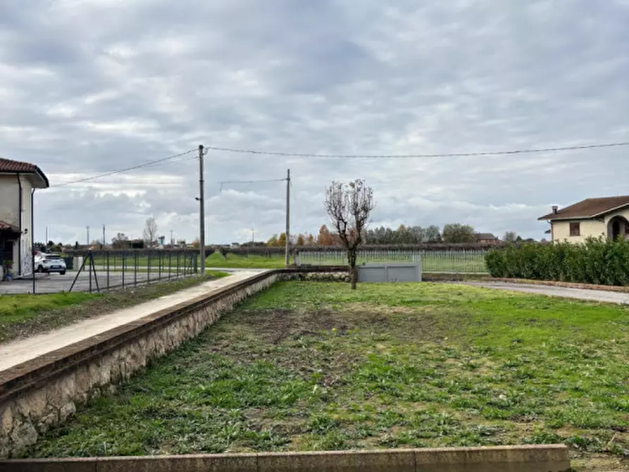 Immagine 9 di Casa bifamiliare in vendita  a Poiana Maggiore