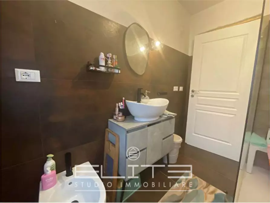 Immagine 11 di Casa indipendente in vendita  in VIA ACQUAVIVA a Osimo