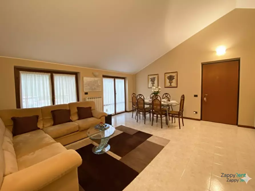 Immagine 1 di Appartamento in affitto  in Via Cavour, 50D a Grezzago