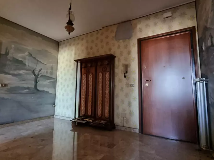 Immagine 5 di Appartamento in vendita  in via petrarca a Carpi